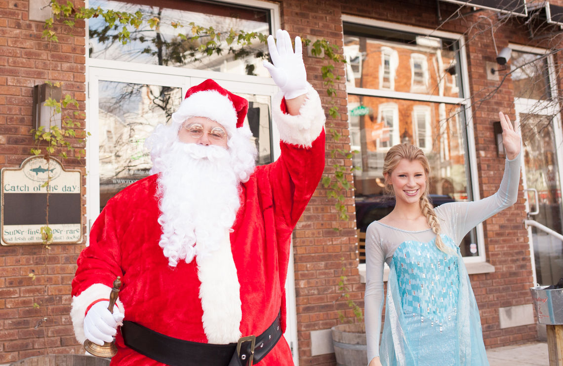 Photo: Happy Holidays From Roxborough